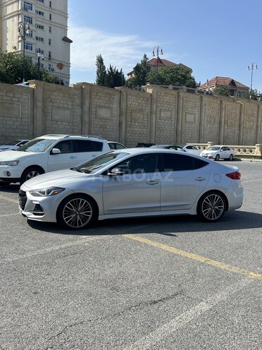 Hyundai Elantra 2016, 220,480 km - 1.6 л - Bakı