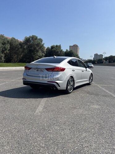 Hyundai Elantra 2016, 220,480 km - 1.6 л - Bakı