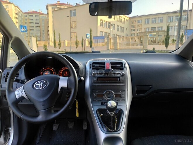 Toyota Auris 2009, 282,000 km - 1.4 l - Bakı