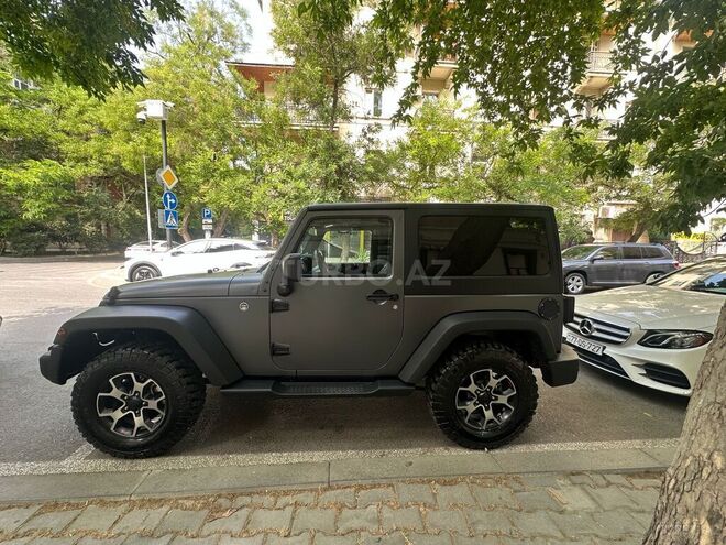 Jeep Wrangler-4