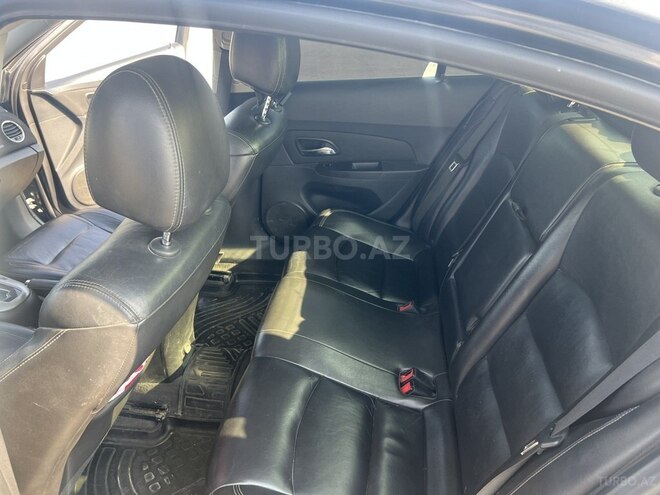 Chevrolet Cruze 2012, 323,791 km - 1.4 l - Neftçala
