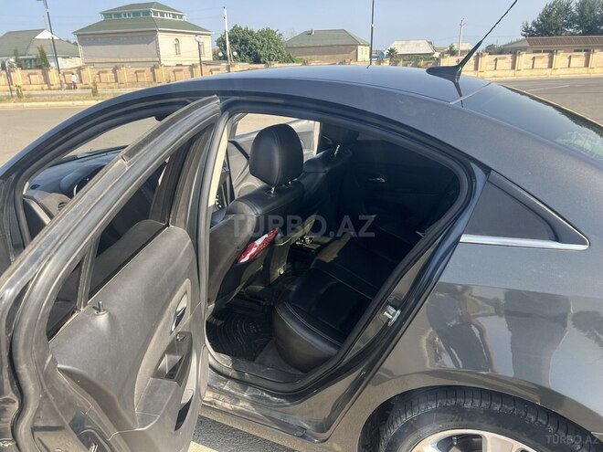 Chevrolet Cruze 2012, 323,791 km - 1.4 l - Neftçala