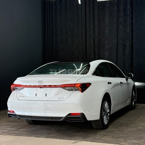 Toyota Avalon-8