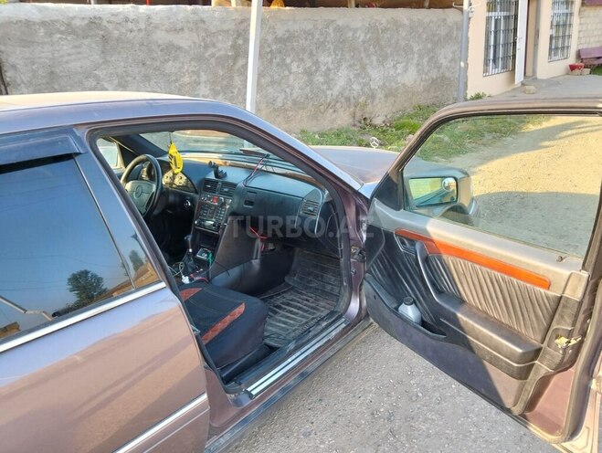 Mercedes C 220 1994, 450,000 km - 2.2 l - Qusar