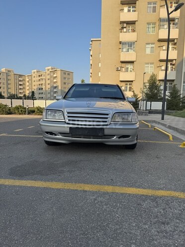 Mercedes C 180 1999, 390,000 km - 1.8 л - Bakı