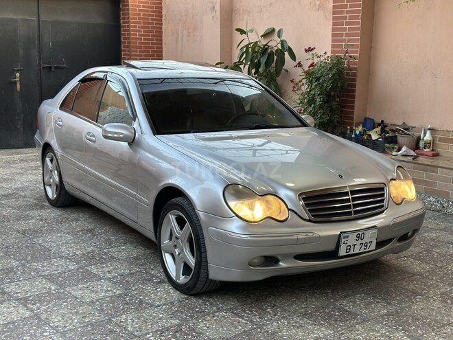 Mercedes C 240 2001, 257,000 km - 2.6 l - Bakı
