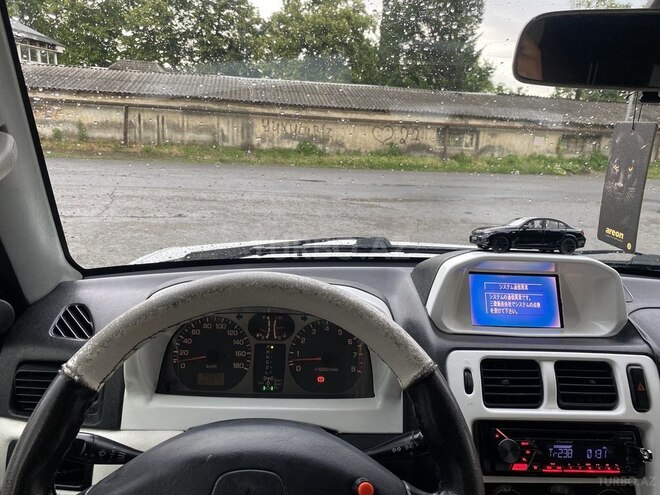 Mitsubishi Pajero io 1999, 260,000 km - 1.8 l - Şəki