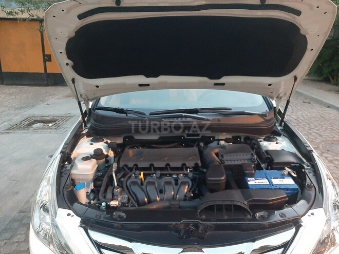 Hyundai Sonata-19