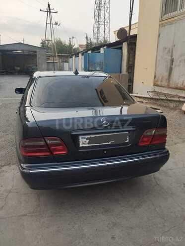 Mercedes E 220 d 1999, 326,235 km - 2.2 l - Biləsuvar