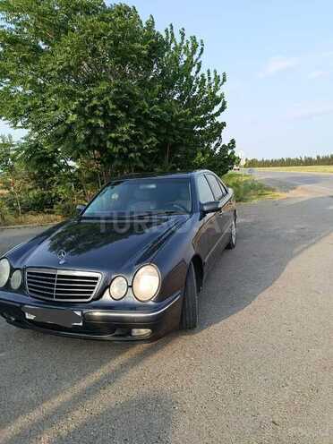 Mercedes E 220 d 1999, 326,235 km - 2.2 l - Biləsuvar