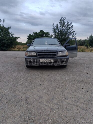 Mercedes C 180 1994, 485,238 km - 1.8 l - Horadiz