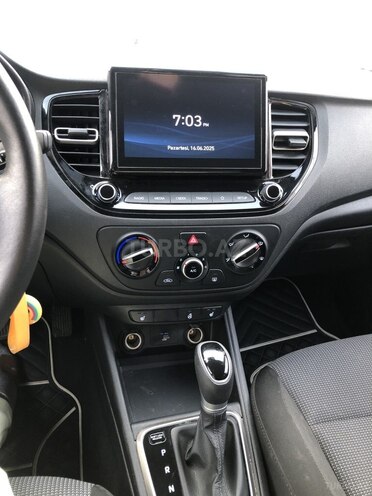 Hyundai Accent 2021, 21,500 km - 1.6 л - Bakı