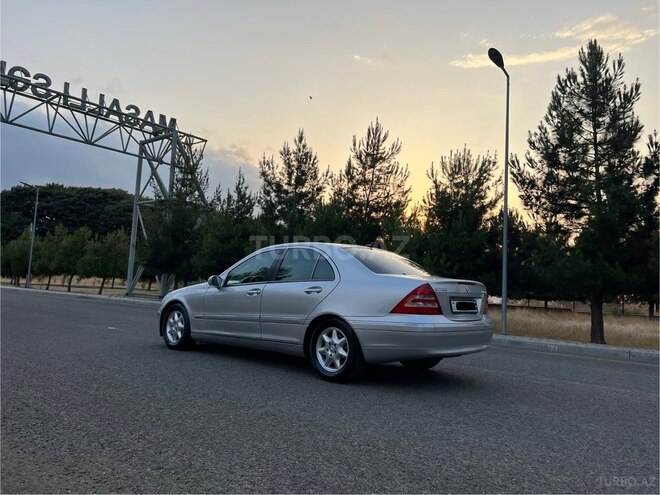 Mercedes C 200 2001, 235,801 km - 2.0 л - Masallı