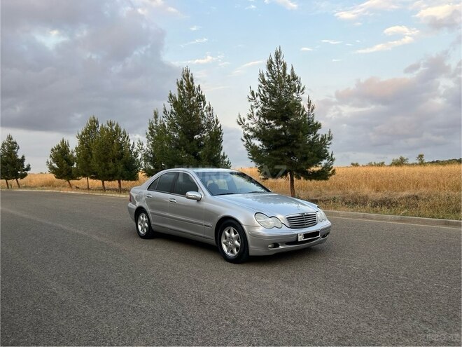 Mercedes C 200 2001, 235,801 km - 2.0 л - Masallı