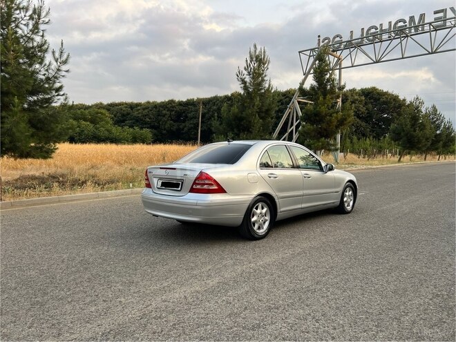 Mercedes C 200 2001, 235,801 km - 2.0 л - Masallı