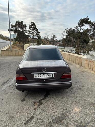 Mercedes E 220 1994, 650,000 km - 2.2 л - Bakı