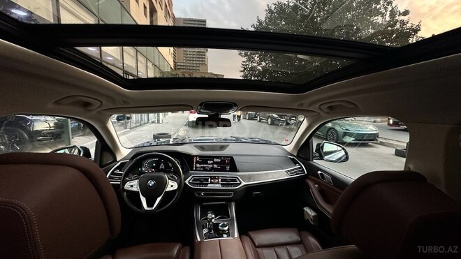 BMW X7-16