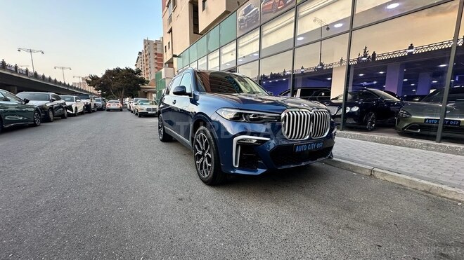 BMW X7-9
