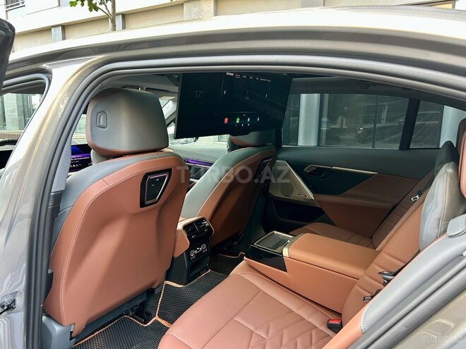 BMW i5 2024, 4,800 km - 0.0 l - Bakı