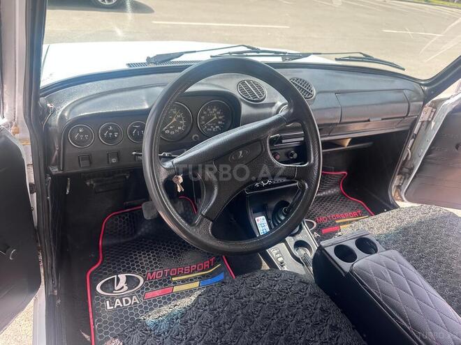 LADA (VAZ) 2106 2002, 46,000 km - 1.6 л - Salyan