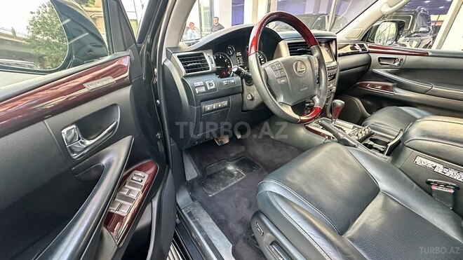 Lexus LX 570-7
