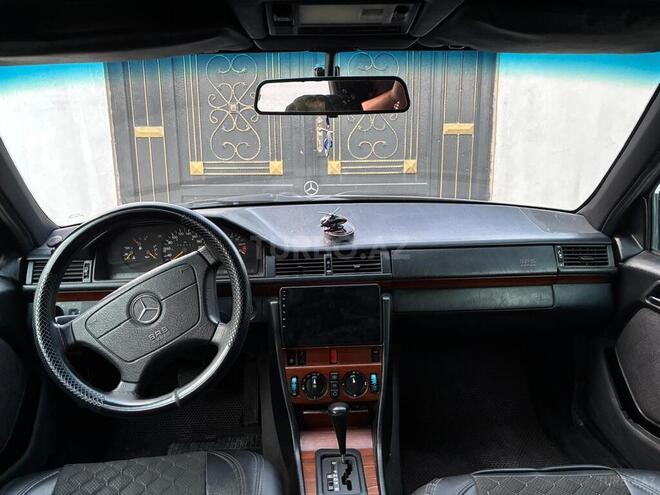 Mercedes E 220 1994, 650,000 km - 2.2 л - Bakı