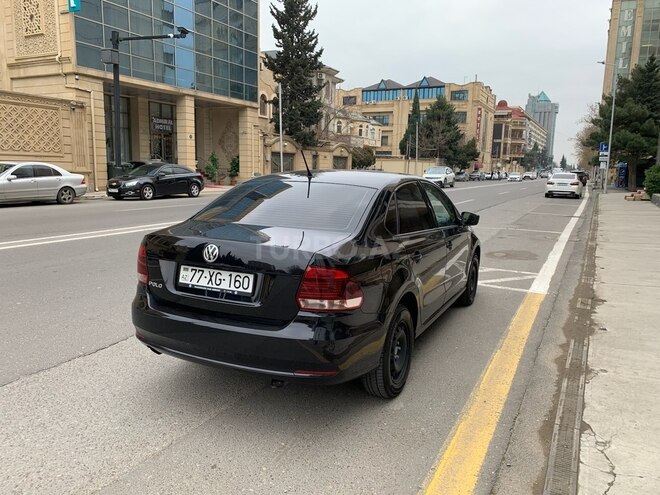 Volkswagen Polo 2018, 124,000 km - 1.6 l - Bakı