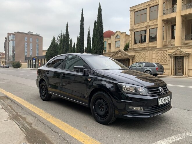 Volkswagen Polo 2018, 124,000 km - 1.6 l - Bakı