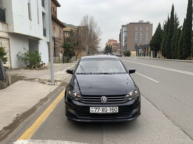 Volkswagen Polo 2018, 124,000 km - 1.6 l - Bakı