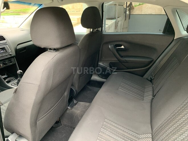 Volkswagen Polo 2018, 124,000 km - 1.6 l - Bakı