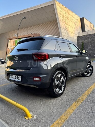 Hyundai Venue 2023, 10,900 km - 1.6 л - Bakı