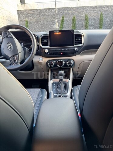 Hyundai Venue 2023, 10,900 km - 1.6 л - Bakı