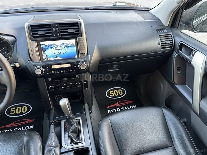 Toyota Land Cruiser Prado-5