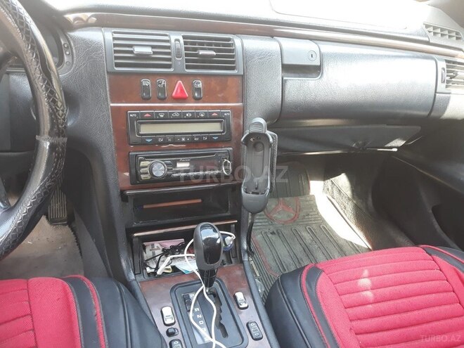 Mercedes E 200 1995, 500,000 km - 2.0 l - Bakı