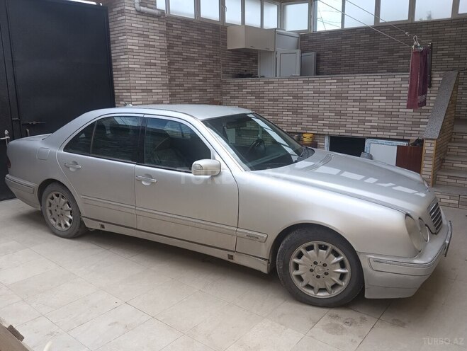 Mercedes E 220 d 2000, 500,000 km - 2.2 л - Bakı