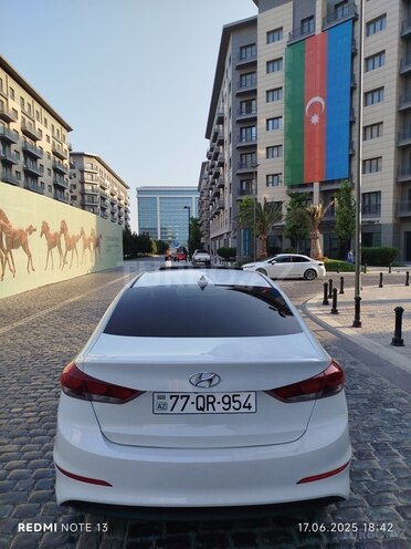 Hyundai Elantra 2018, 154,000 km - 2.0 l - Bakı