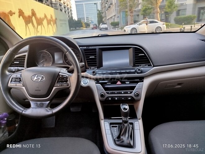 Hyundai Elantra 2018, 154,000 km - 2.0 l - Bakı
