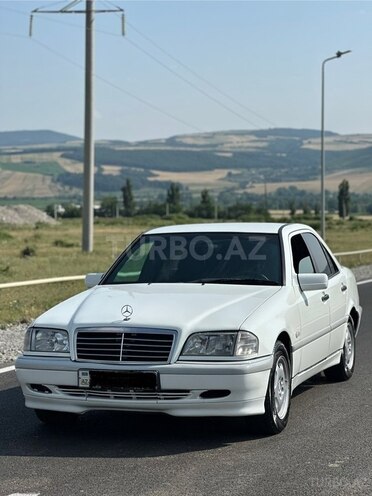 Mercedes C 220 d 1998, 254,132 km - 2.2 l - İsmayıllı