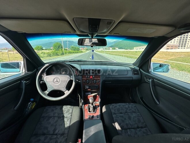 Mercedes C 220 d 1998, 254,132 km - 2.2 l - İsmayıllı