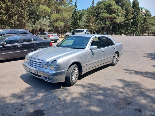 Mercedes E 200 d 2001, 430,000 km - 2.2 л - Sumqayıt