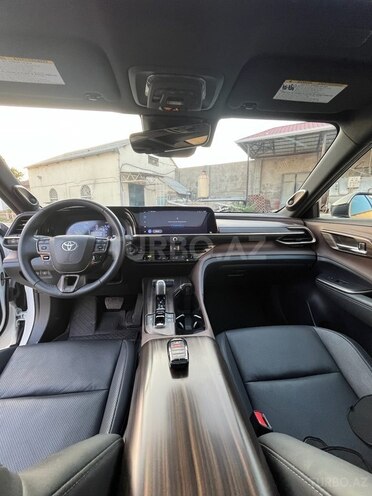 Toyota Crown 2023, 16,000 km - 2.5 l - Bakı