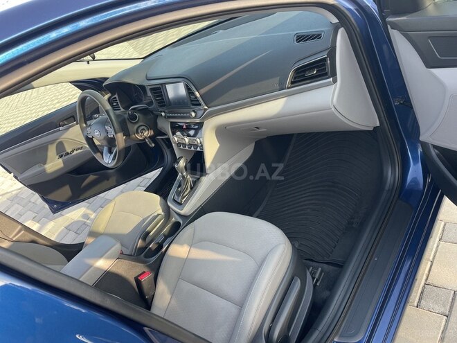 Hyundai Elantra 2019, 127,943 km - 2.0 l - Bakı