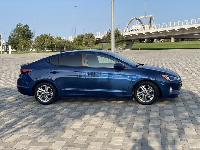 Hyundai Elantra 2019, 127,943 km - 2.0 l - Bakı