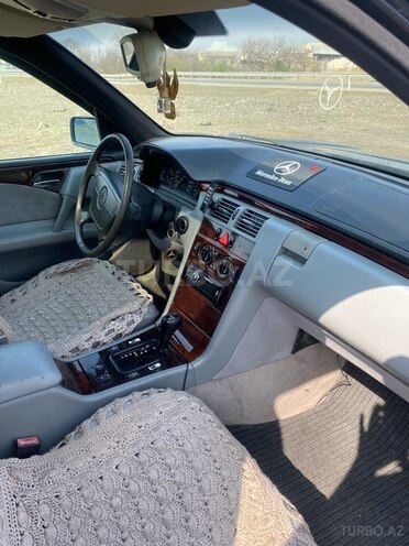 Mercedes E 200 1997, 360,000 km - 2.0 l - Gəncə