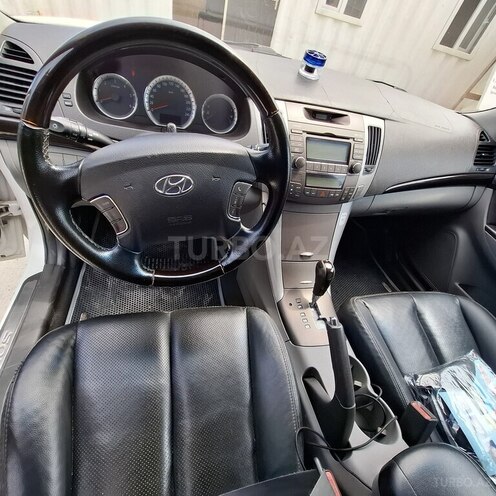 Hyundai Sonata-5