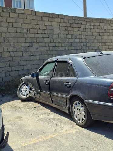Mercedes C 220 d 1998, 220,000 km - 2.2 l - Xudat
