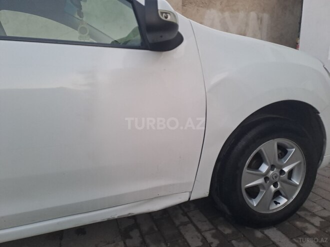 Renault Logan 2014, 286,000 km - 1.6 l - Bakı