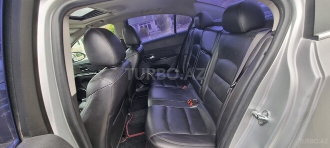Chevrolet Cruze-10