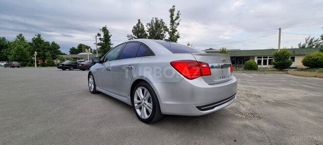 Chevrolet Cruze-4