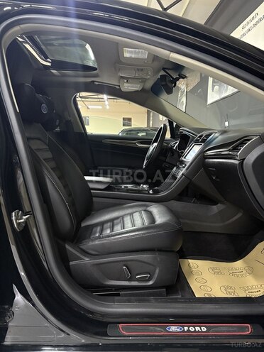 Ford Fusion (North America)-8